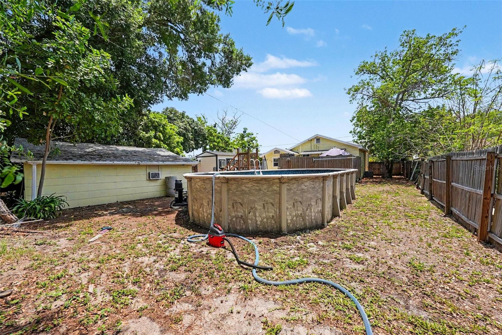 FLORAL VILLA ESTATES - Residential