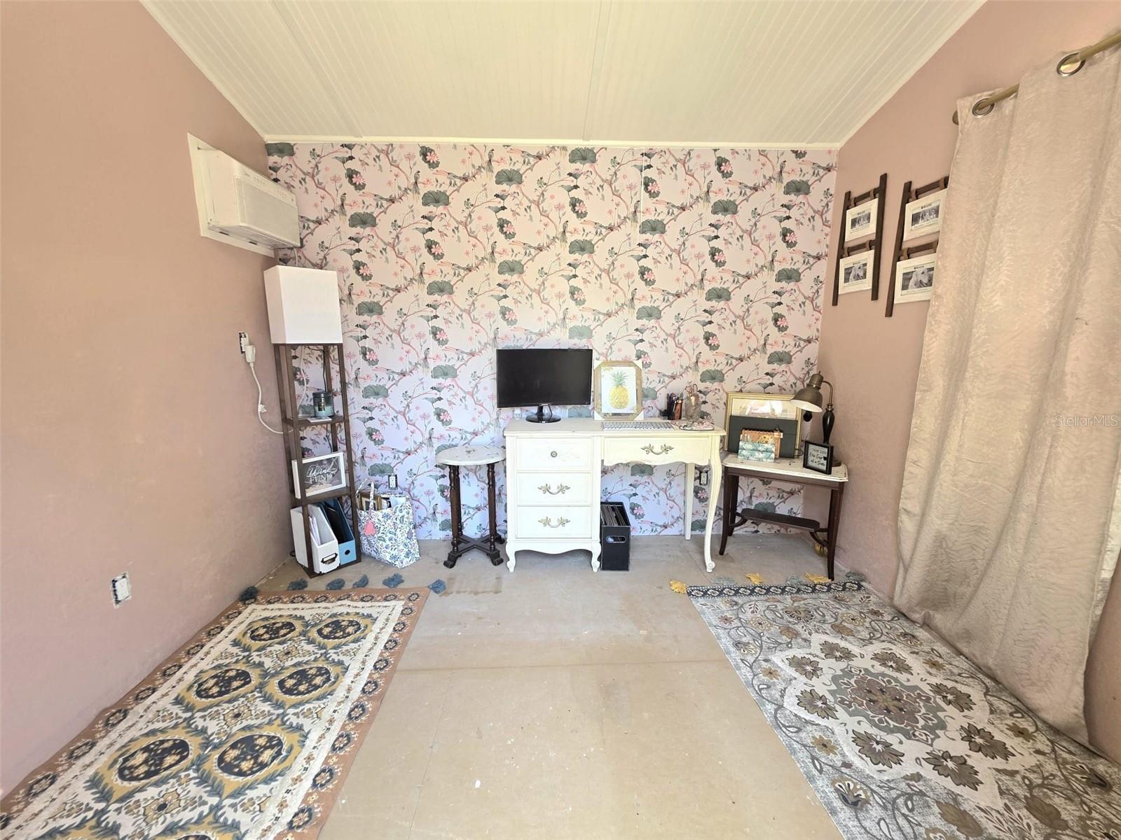 FLORAL VILLA ESTATES - Residential