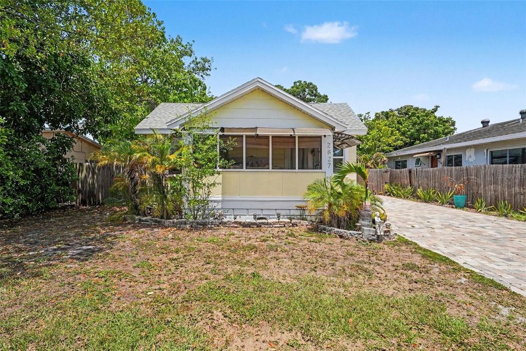 Photo of 2827 9th Avenue N, St Petersburg, FL 33713 (MLS # TB8505963)