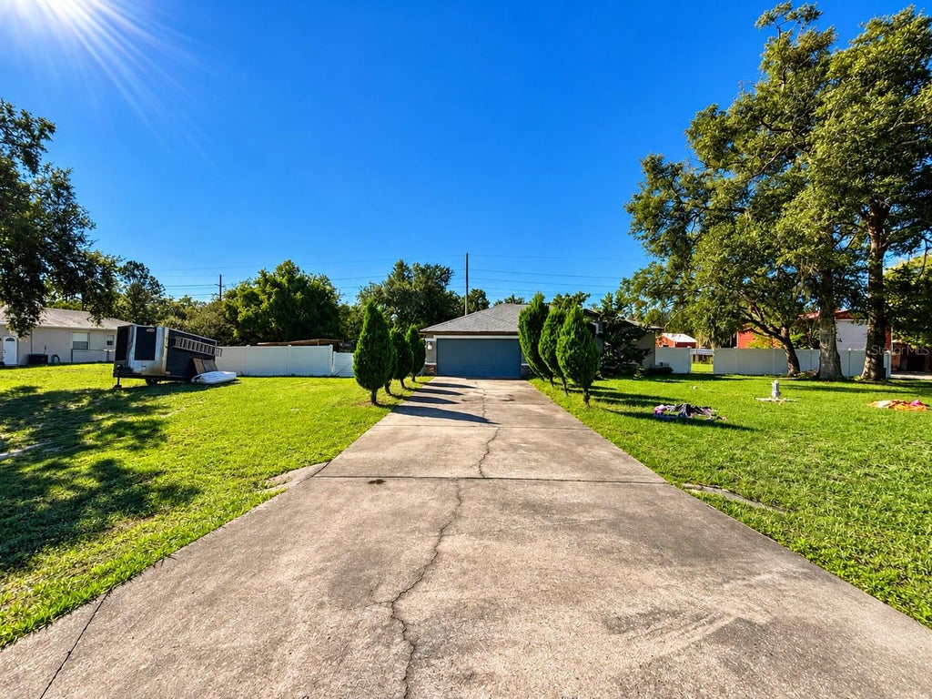 Photo of 14406 Thornwood Trail, Hudson, FL 34669 (MLS # TB8557771)