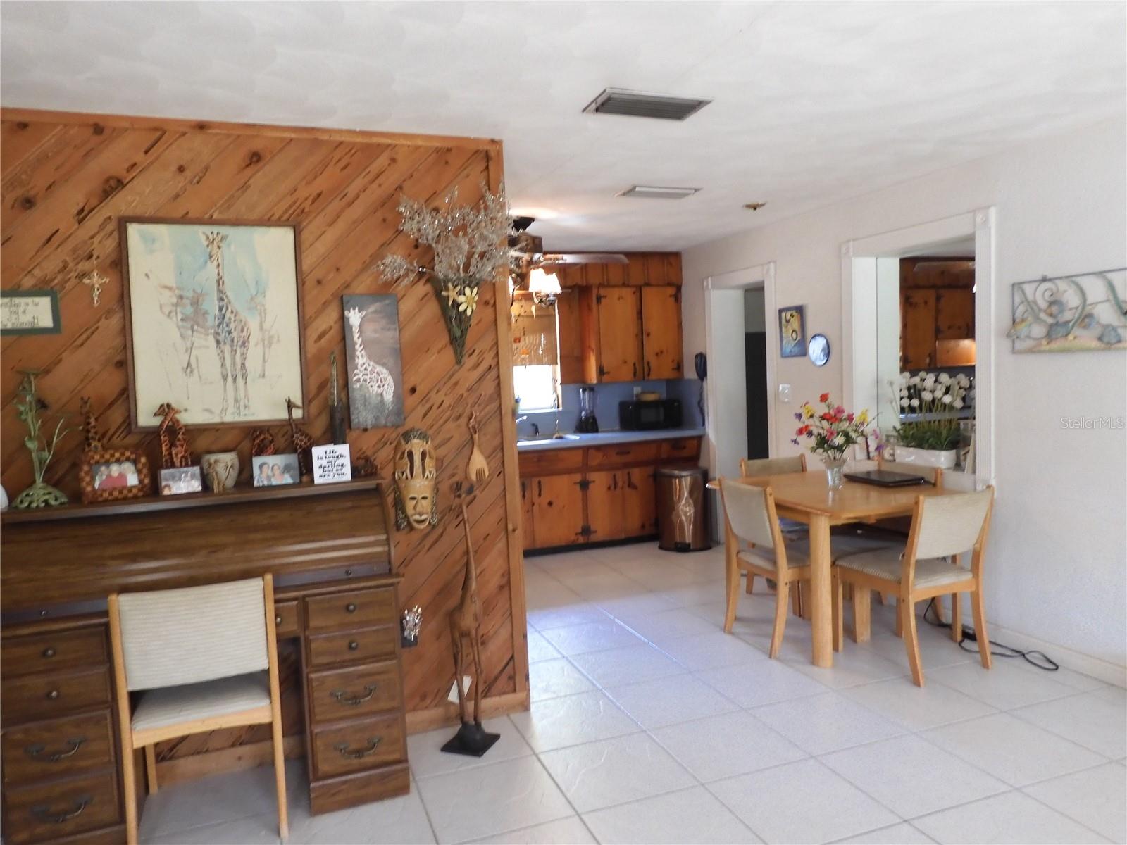 1627 UMBRELLA TREE DRIVE