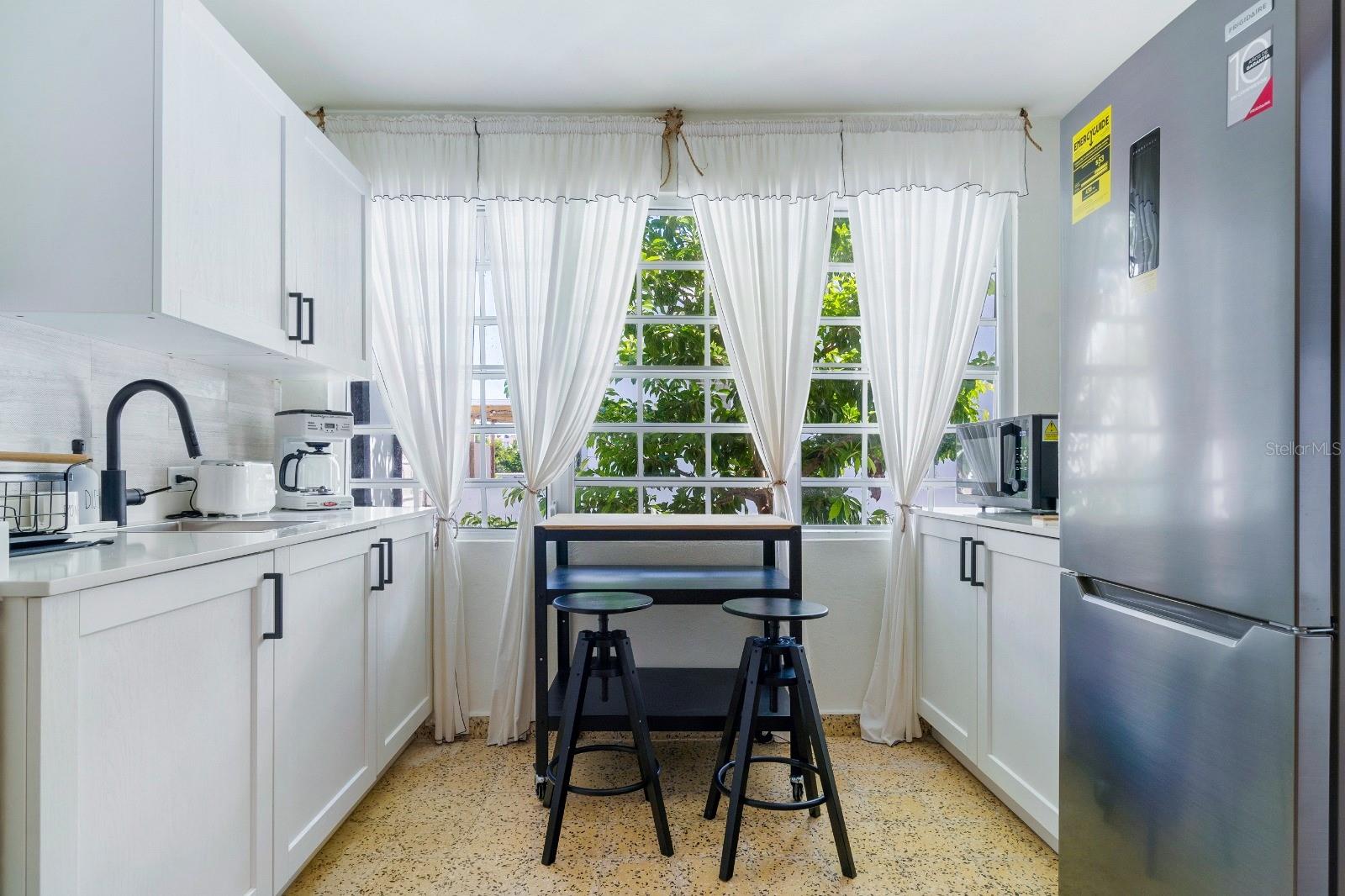 OCEAN PARK - Residential Income