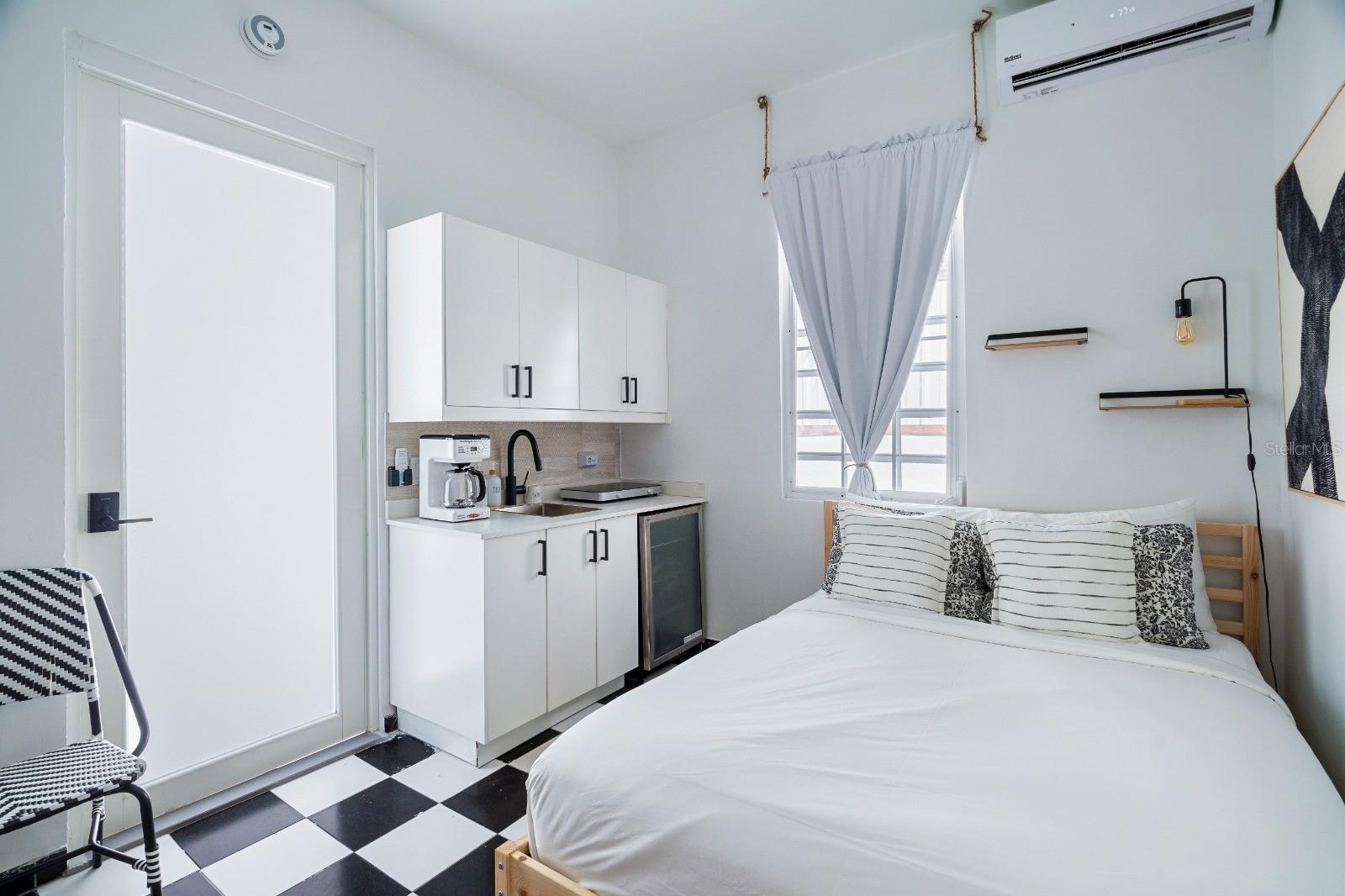 OCEAN PARK - Residential Income