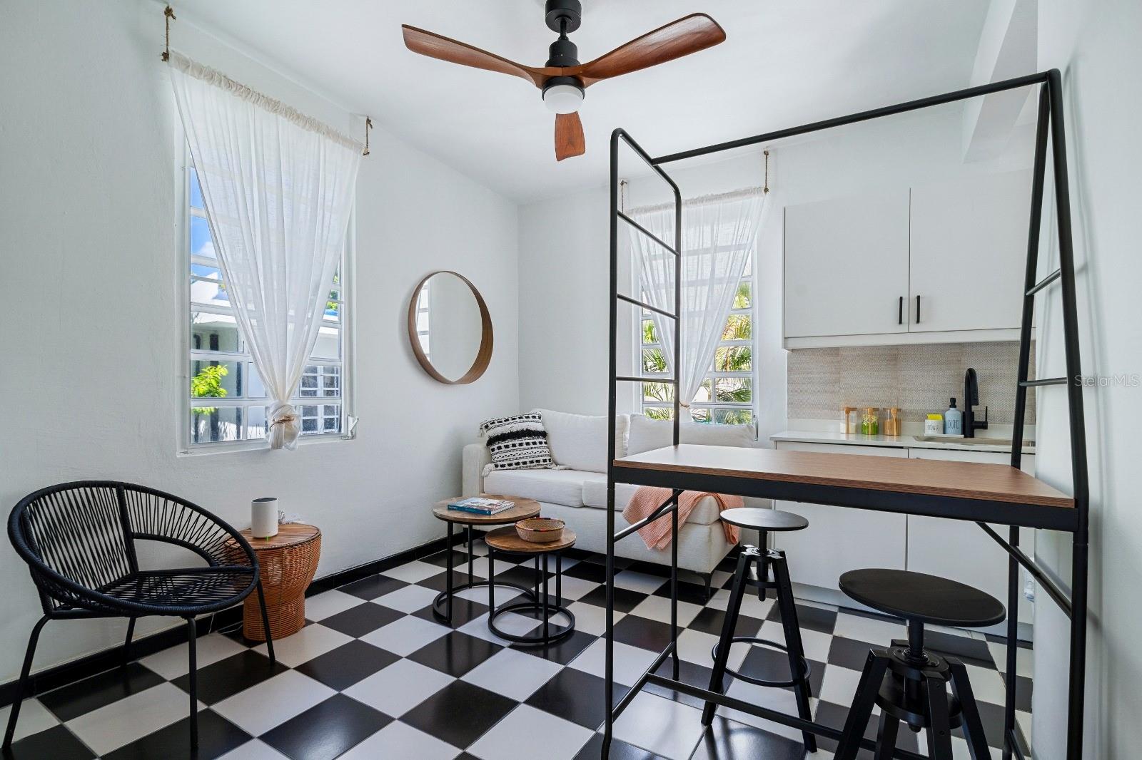 OCEAN PARK - Residential Income