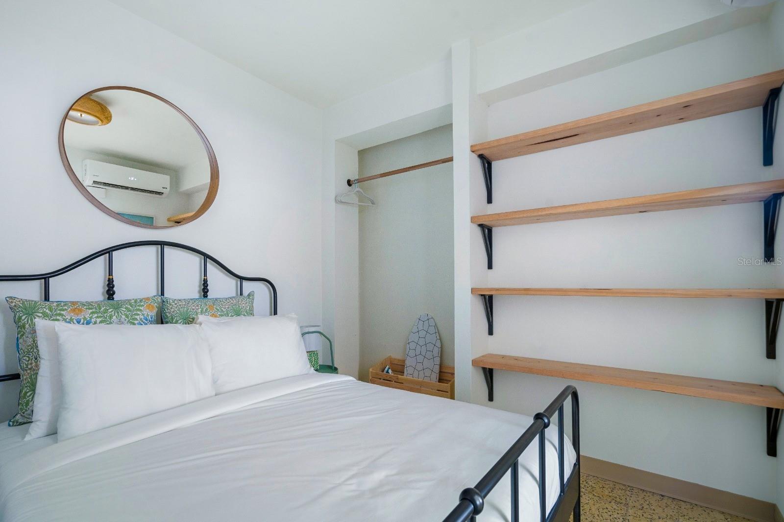 OCEAN PARK - Residential Income