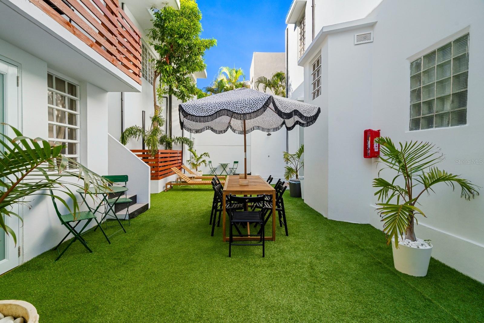 OCEAN PARK - Residential Income