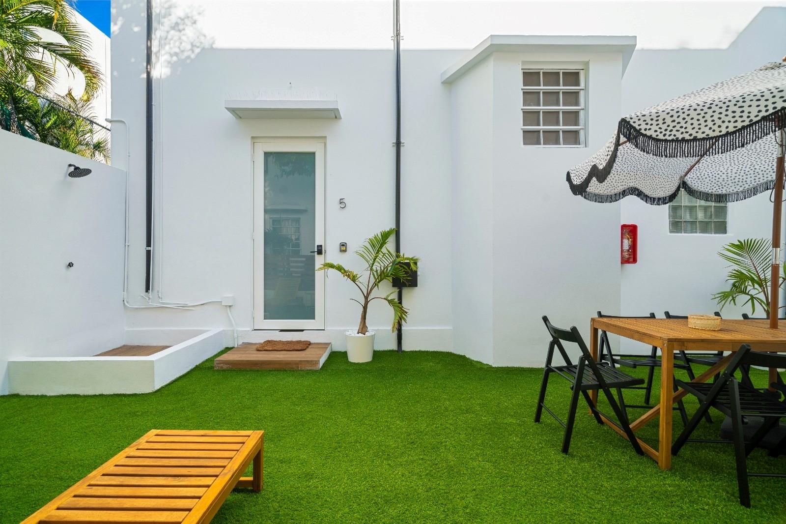 OCEAN PARK - Residential Income