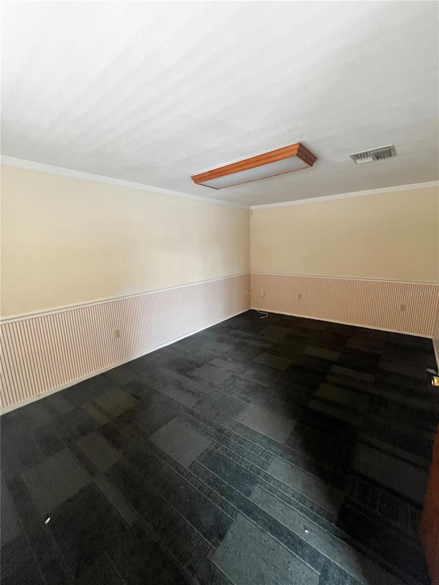 CONGRESS PLAZA - Commercial Lease