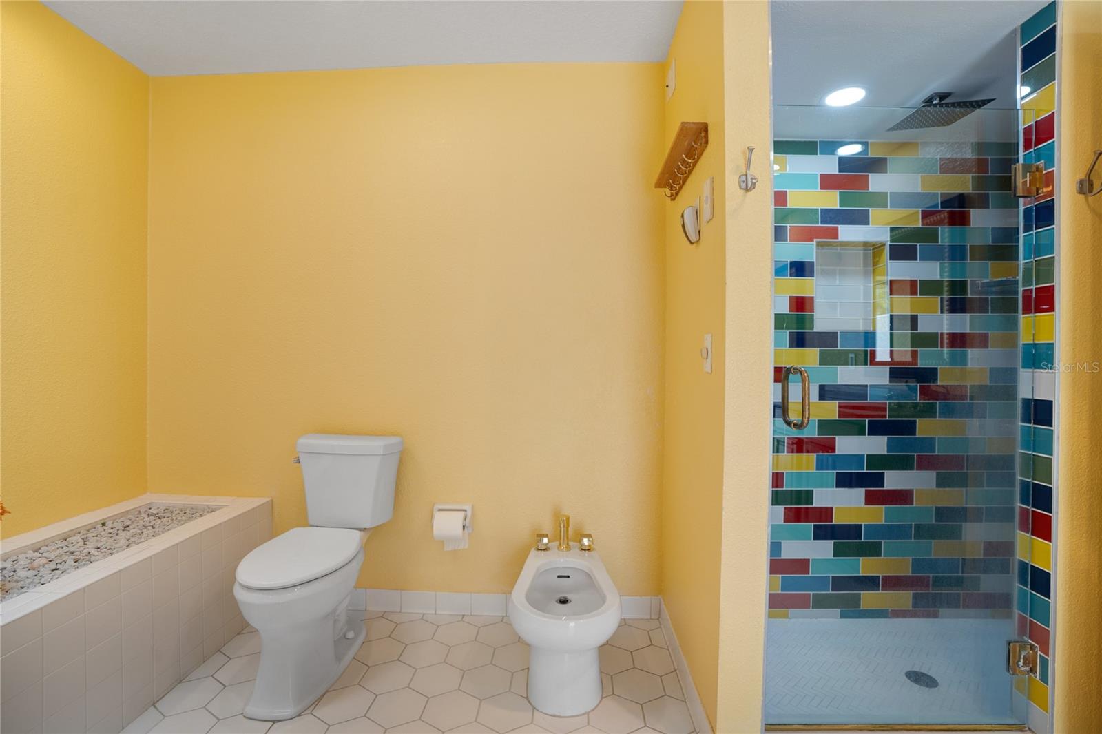 COUNTRY CLUB OF SARASOTA THE - Residential