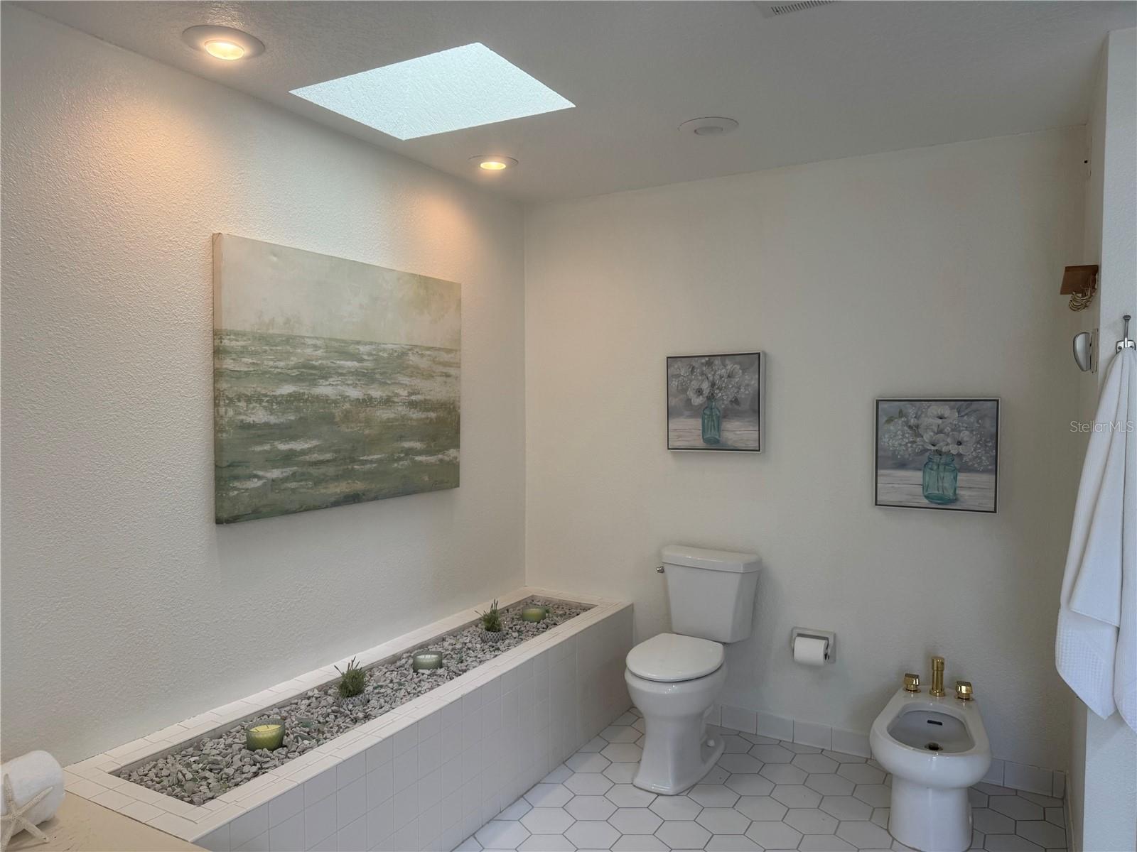 COUNTRY CLUB OF SARASOTA THE - Residential