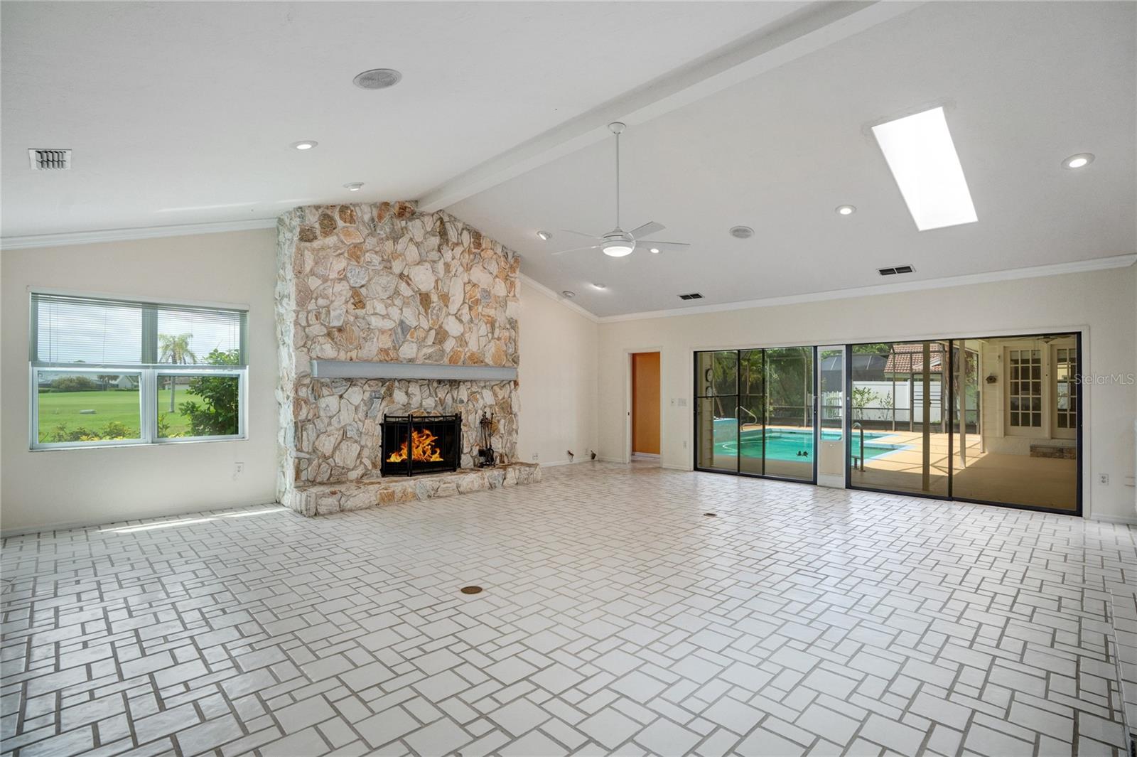 COUNTRY CLUB OF SARASOTA THE - Residential