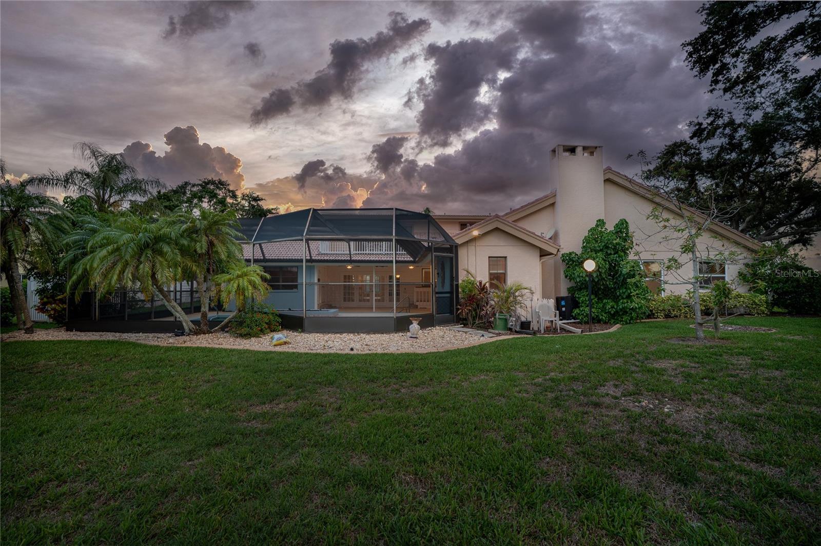 COUNTRY CLUB OF SARASOTA THE - Residential