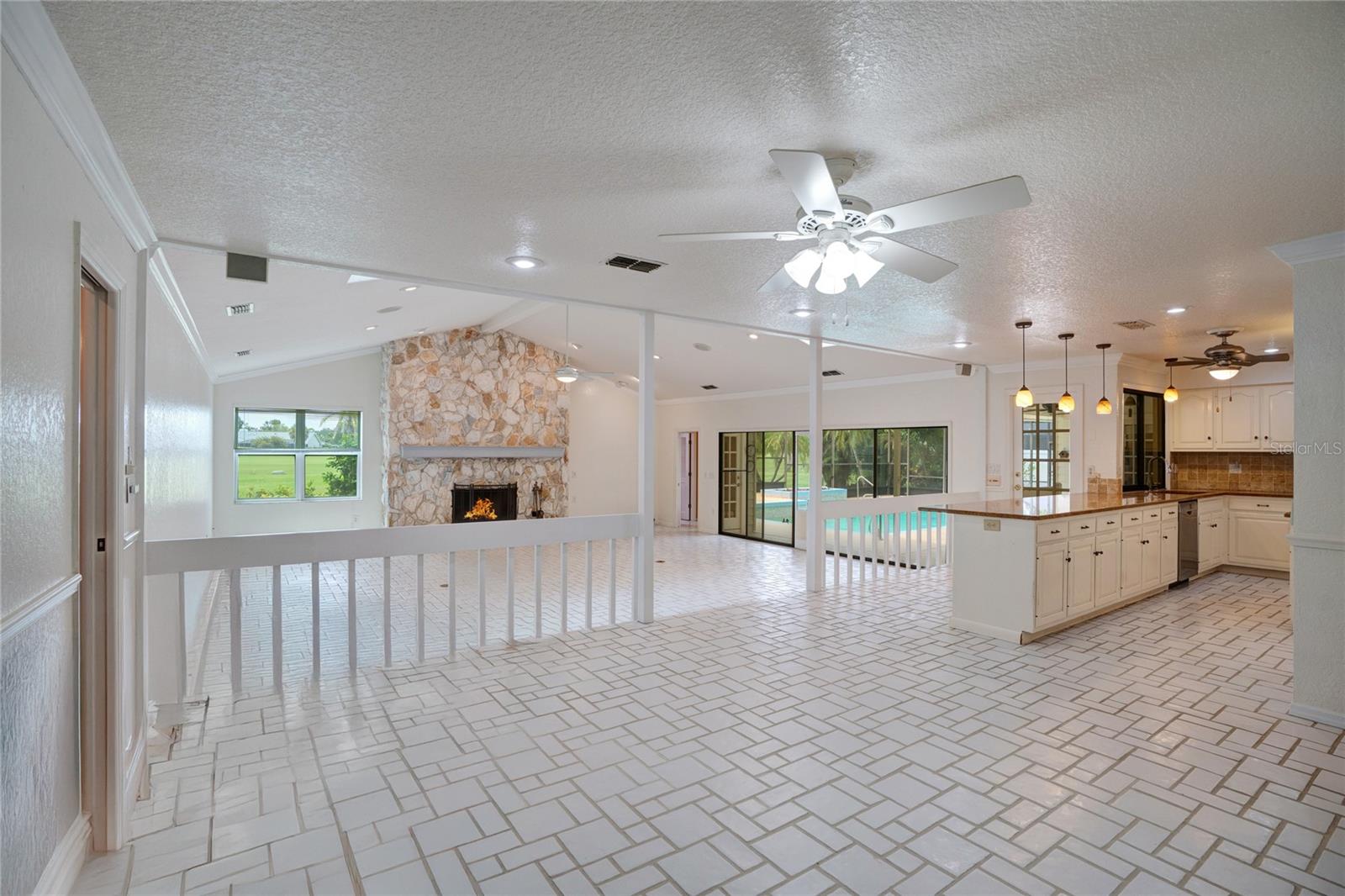 COUNTRY CLUB OF SARASOTA THE - Residential