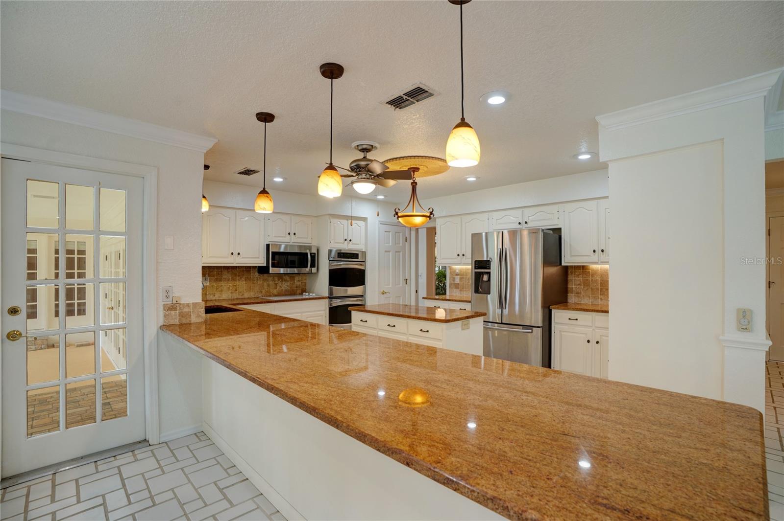 COUNTRY CLUB OF SARASOTA THE - Residential