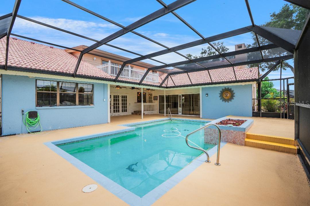 COUNTRY CLUB OF SARASOTA THE - Residential