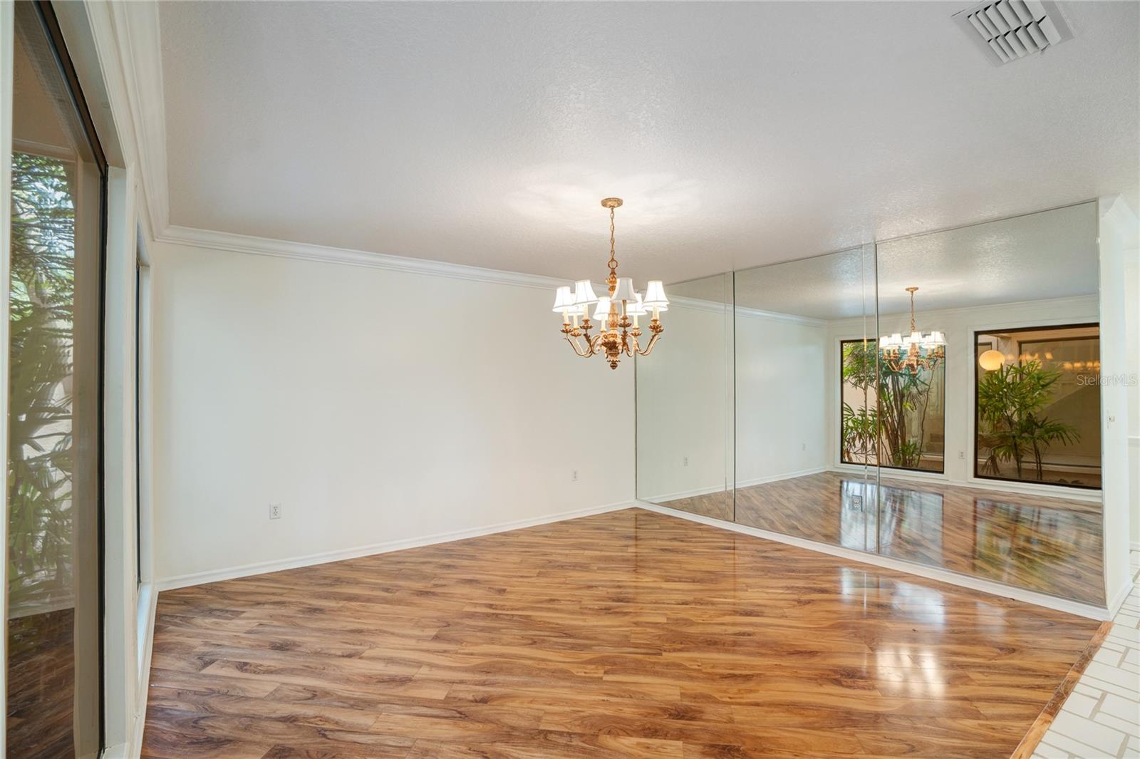 COUNTRY CLUB OF SARASOTA THE - Residential