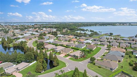 A home in WINTER HAVEN