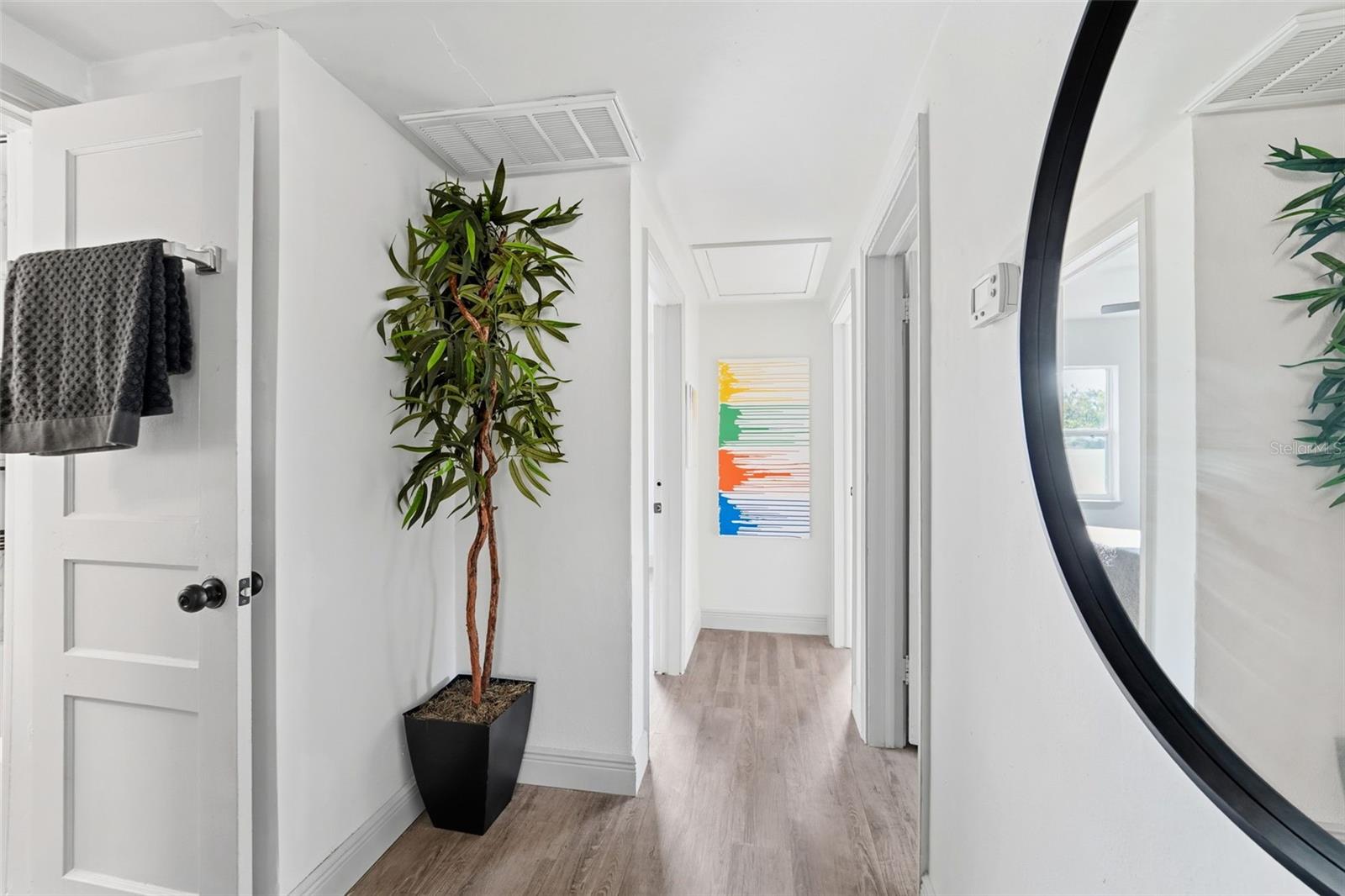 COUNTRY CLUB ESTATES - Residential