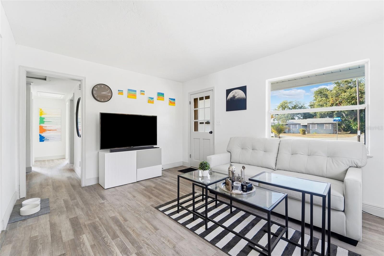 COUNTRY CLUB ESTATES - Residential