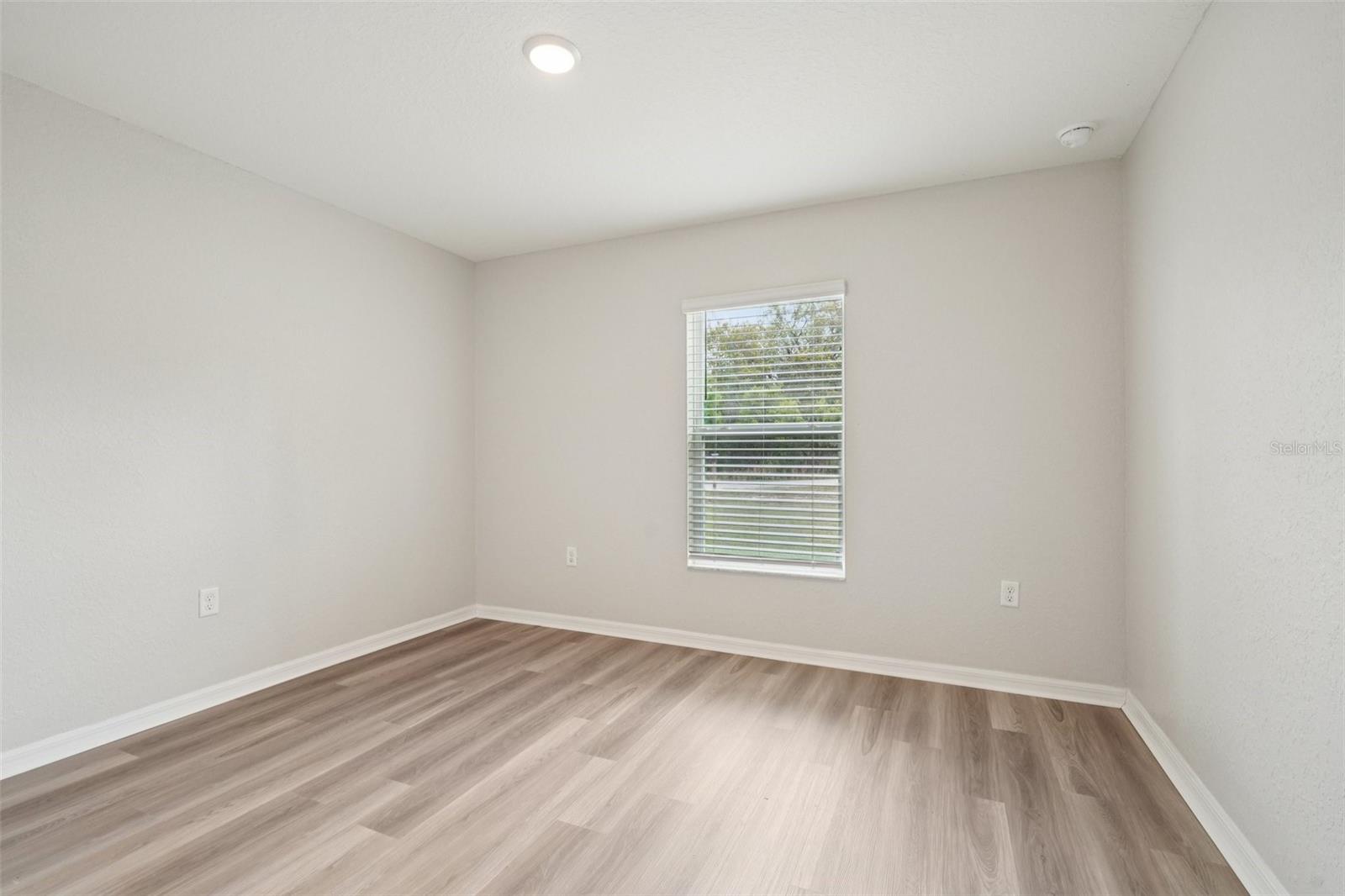 SILVER SPGS SHORES UN 12 - Residential