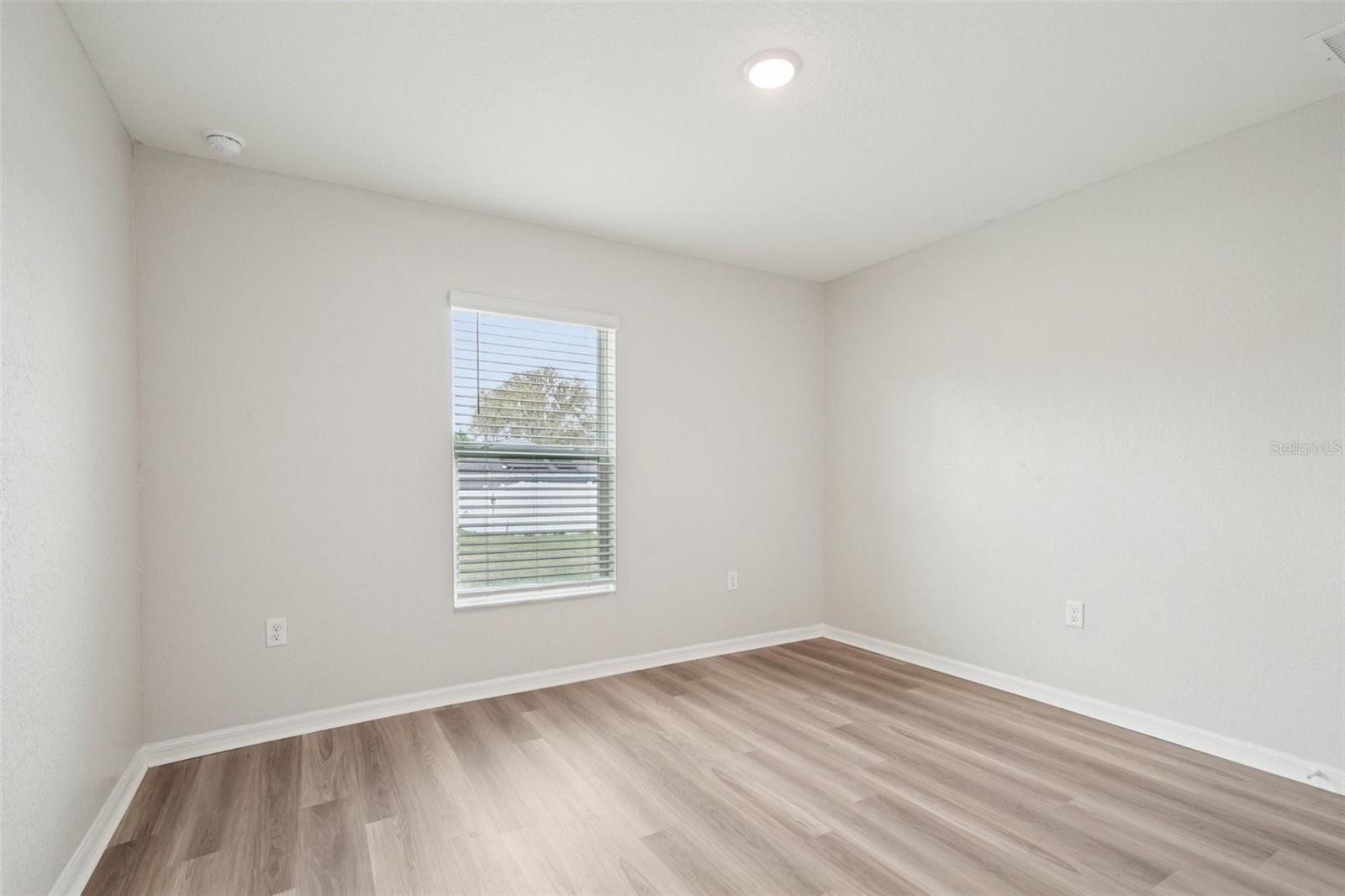 SILVER SPGS SHORES UN 12 - Residential