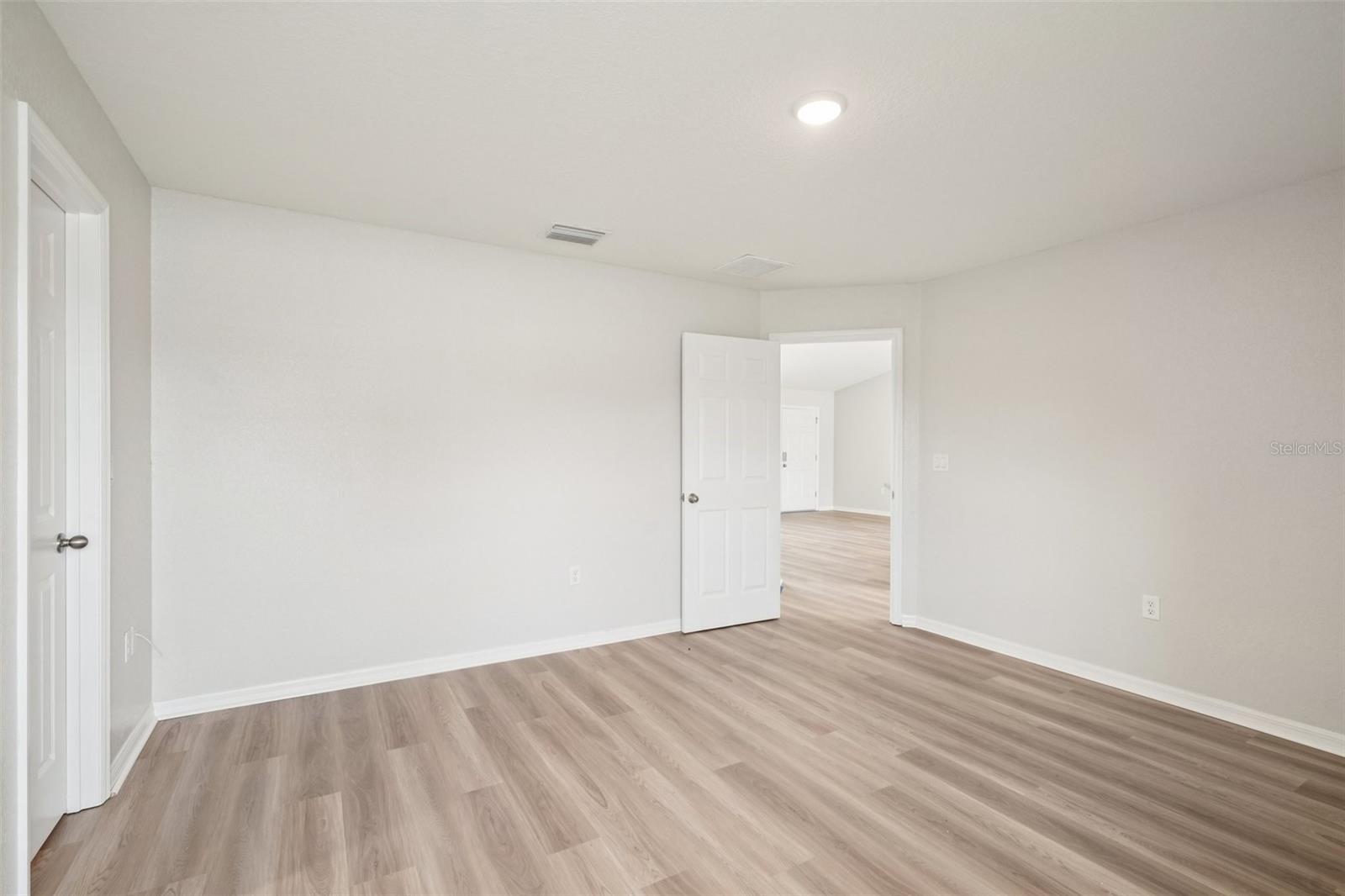 SILVER SPGS SHORES UN 12 - Residential