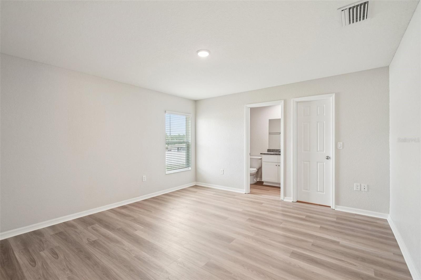 SILVER SPGS SHORES UN 12 - Residential