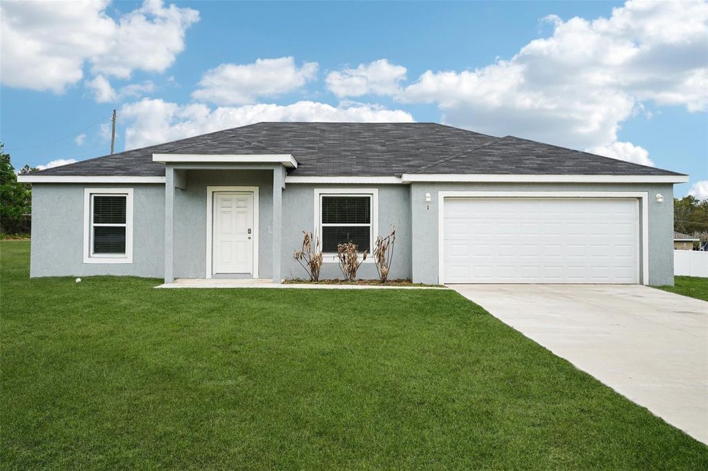 Photo of 1 Oak Circle Course, Ocala, FL 34472 (MLS # OM722238)