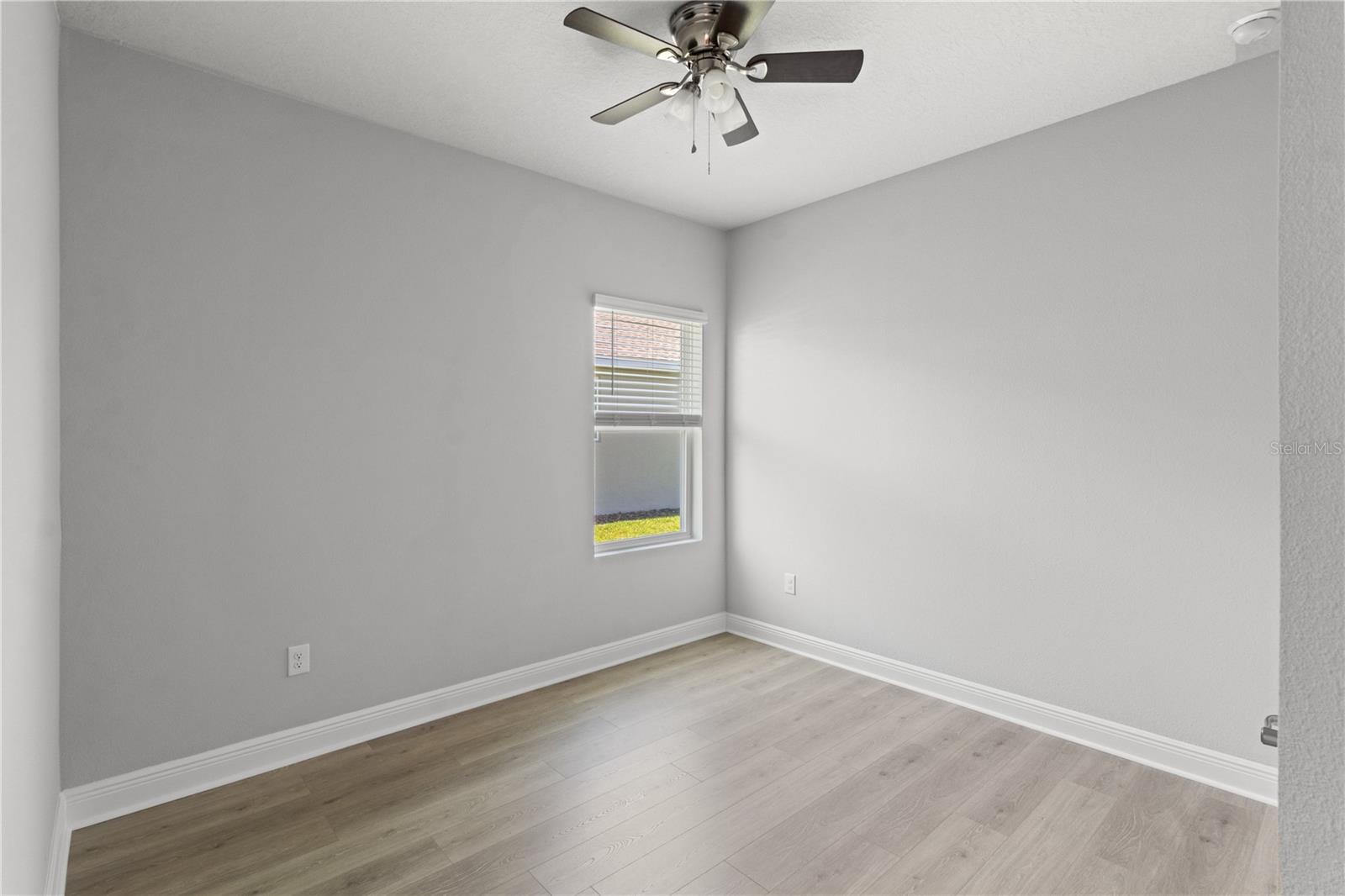 MORGANS GLEN PH IA, IB, IC, IIA & IIB - Residential Lease