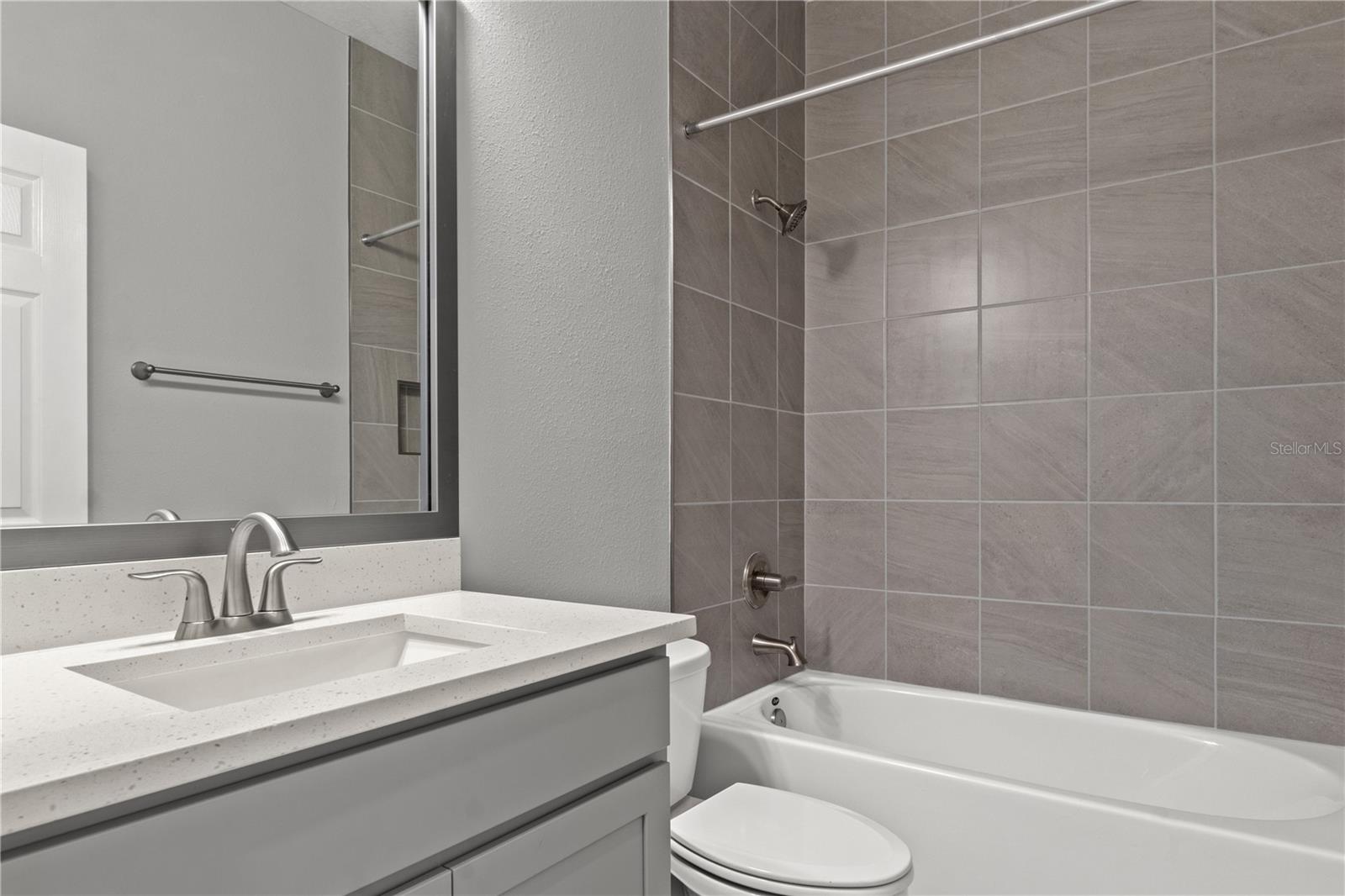 MORGANS GLEN PH IA, IB, IC, IIA & IIB - Residential Lease