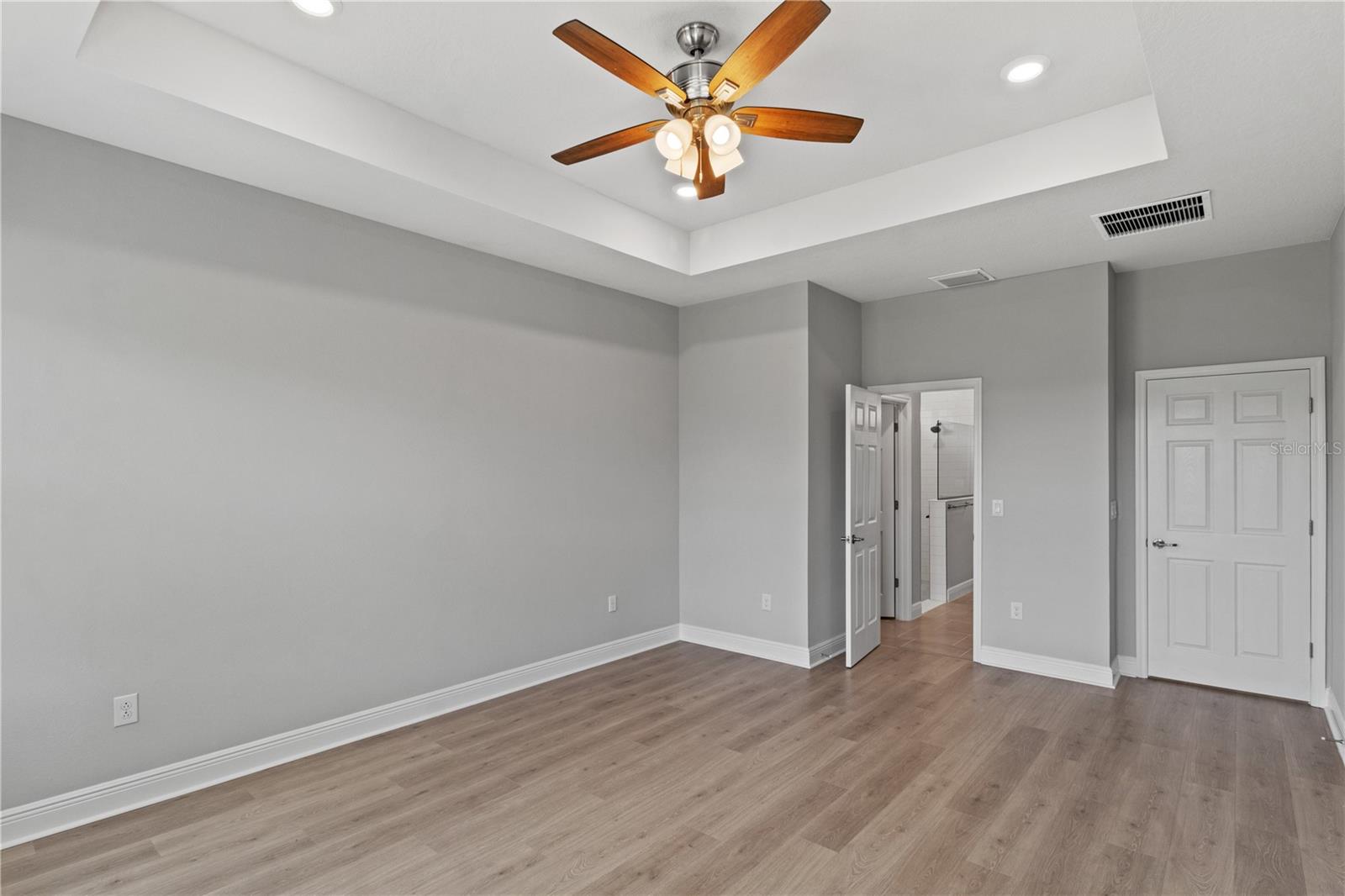 MORGANS GLEN PH IA, IB, IC, IIA & IIB - Residential Lease