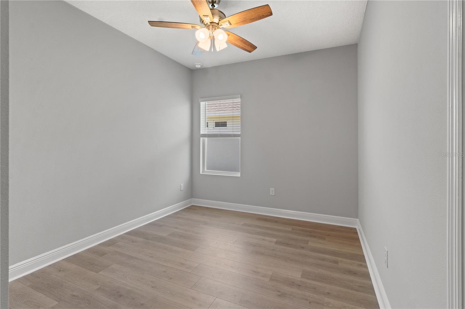 MORGANS GLEN PH IA, IB, IC, IIA & IIB - Residential Lease