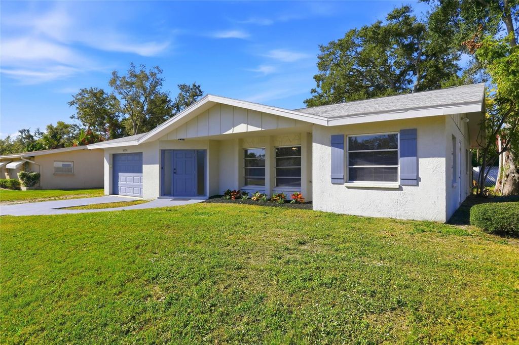 Photo of 6226 Camphor Avenue, Sarasota, FL 34231 (MLS # A4677154)