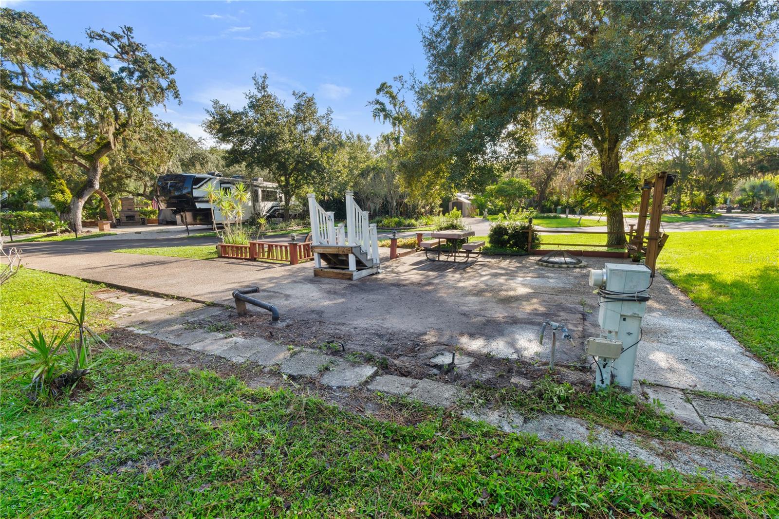 345 DEER COURT