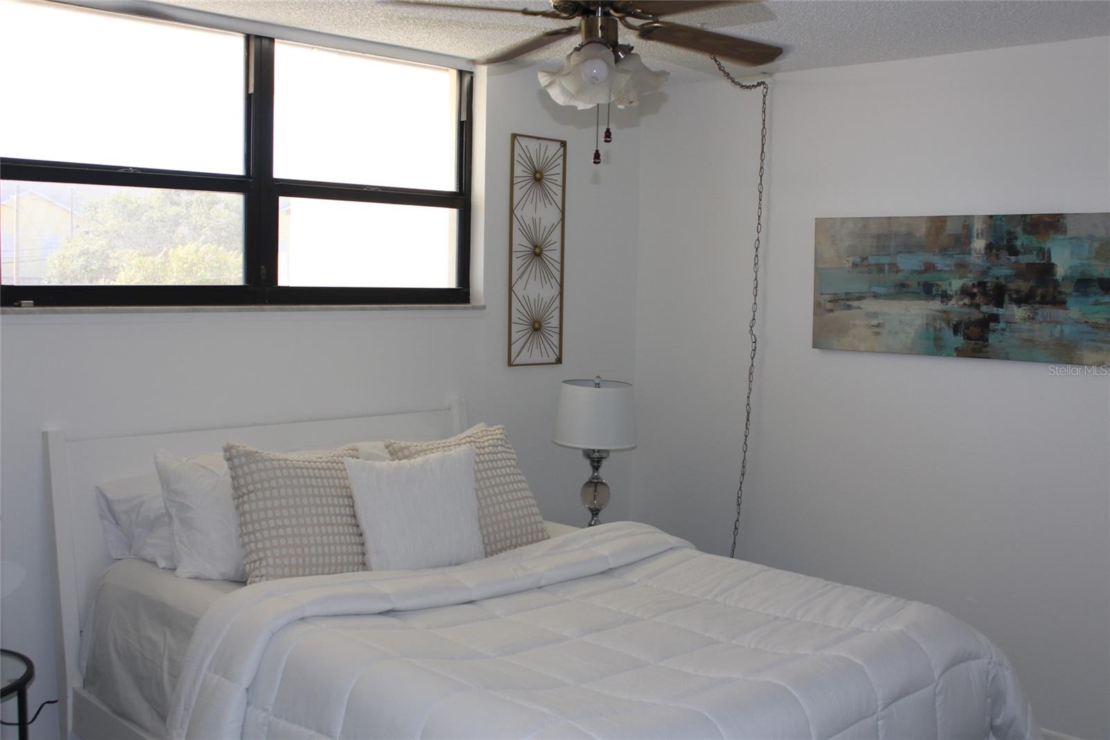 ISLAND TOWERS - Residential