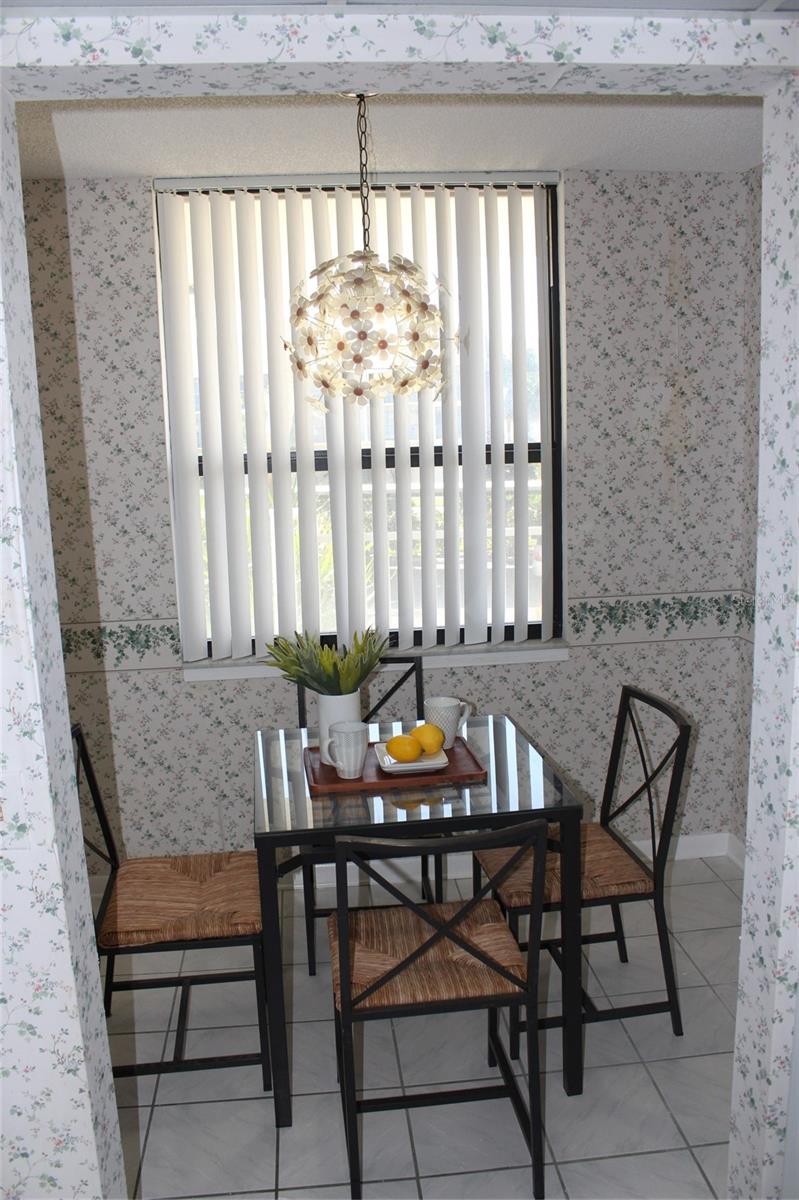 ISLAND TOWERS - Residential