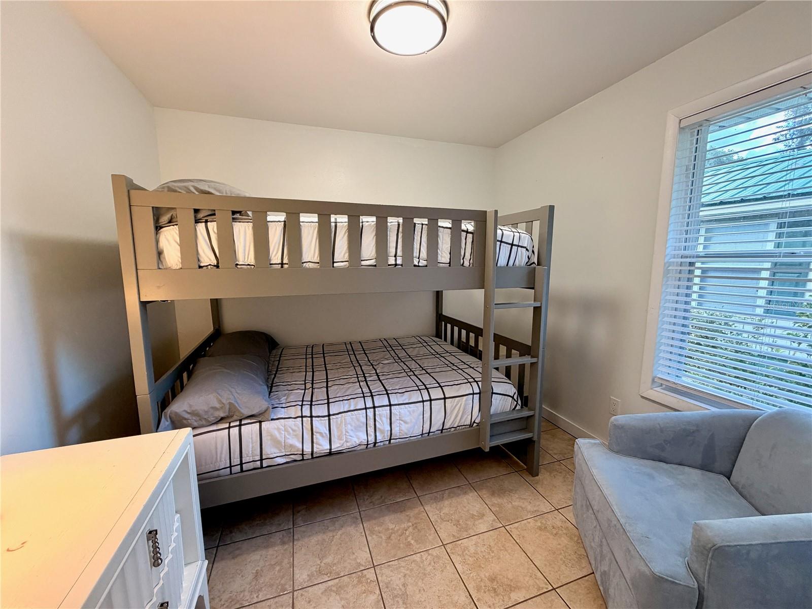 SALT SPRINGS RESORT - Residential
