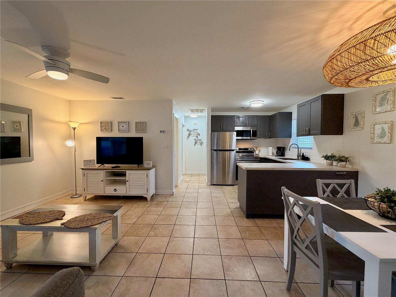 SALT SPRINGS RESORT - Residential