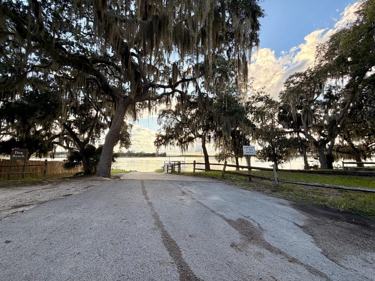 SALT SPRINGS RESORT - Residential