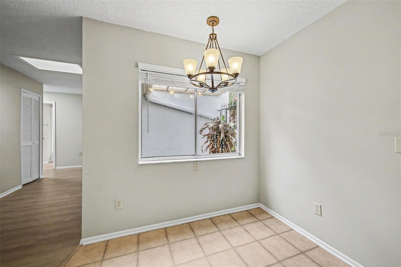 871 BEACH BREEZE DRIVE