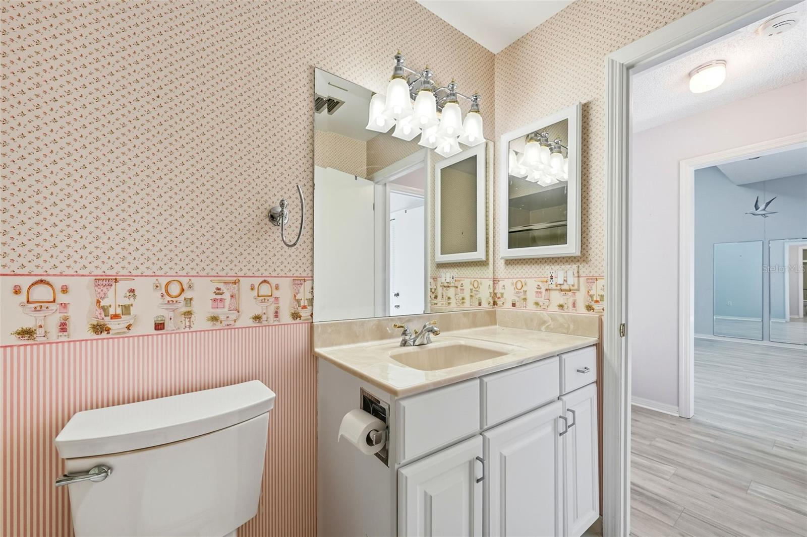 EUSTIS FAIROAKS CONDO - Residential