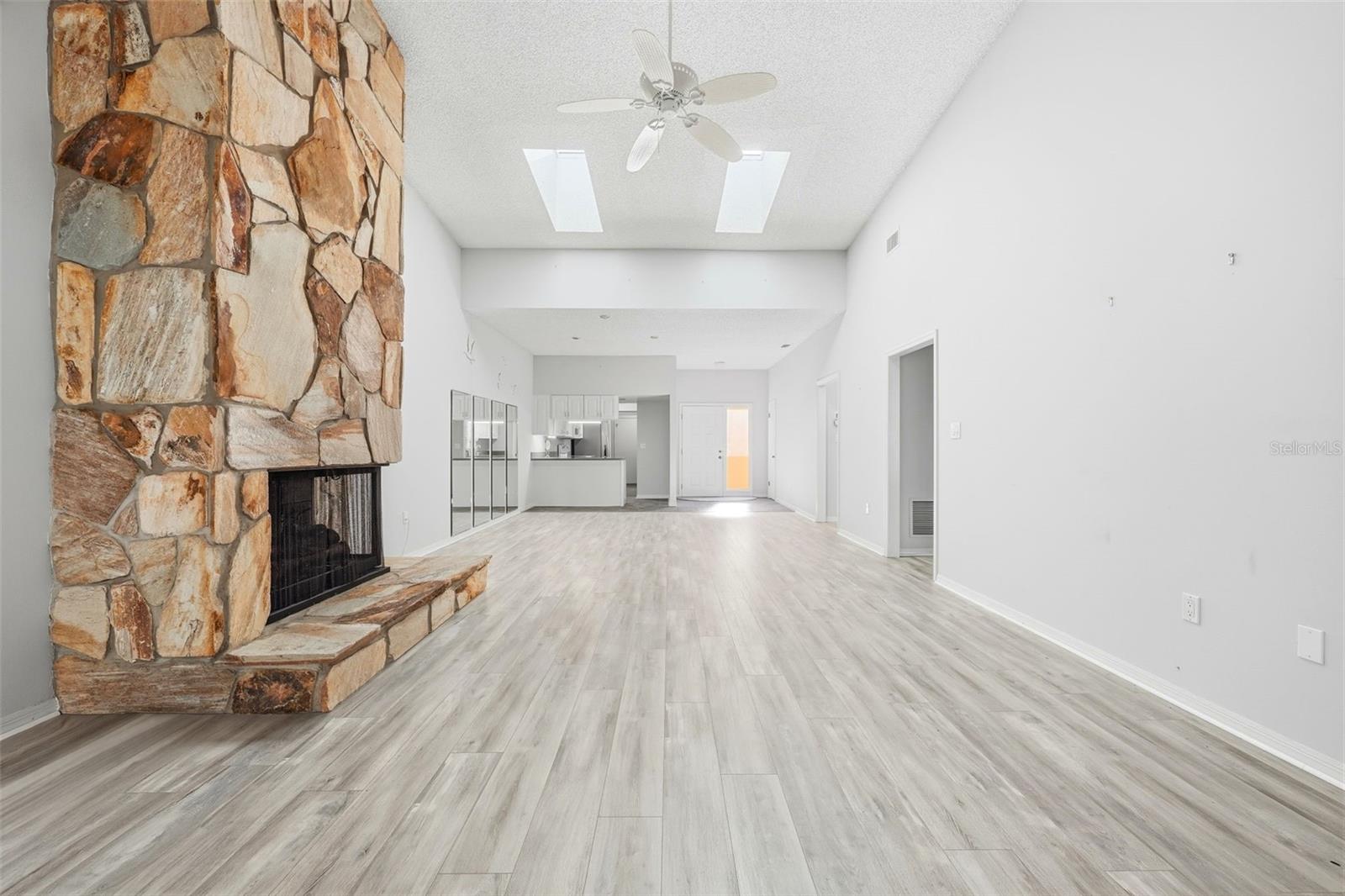 EUSTIS FAIROAKS CONDO - Residential