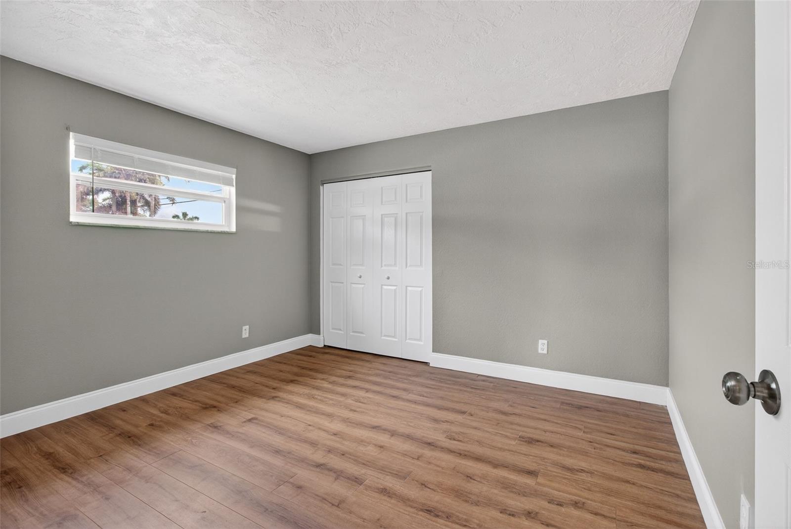 CAPRI ISLE - Residential Lease