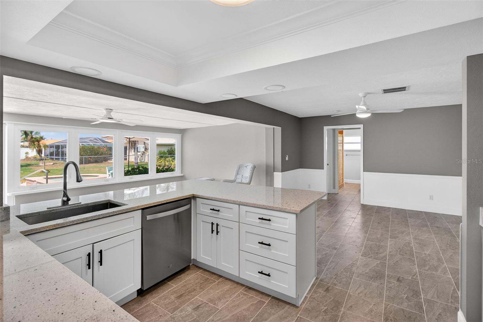 CAPRI ISLE - Residential Lease
