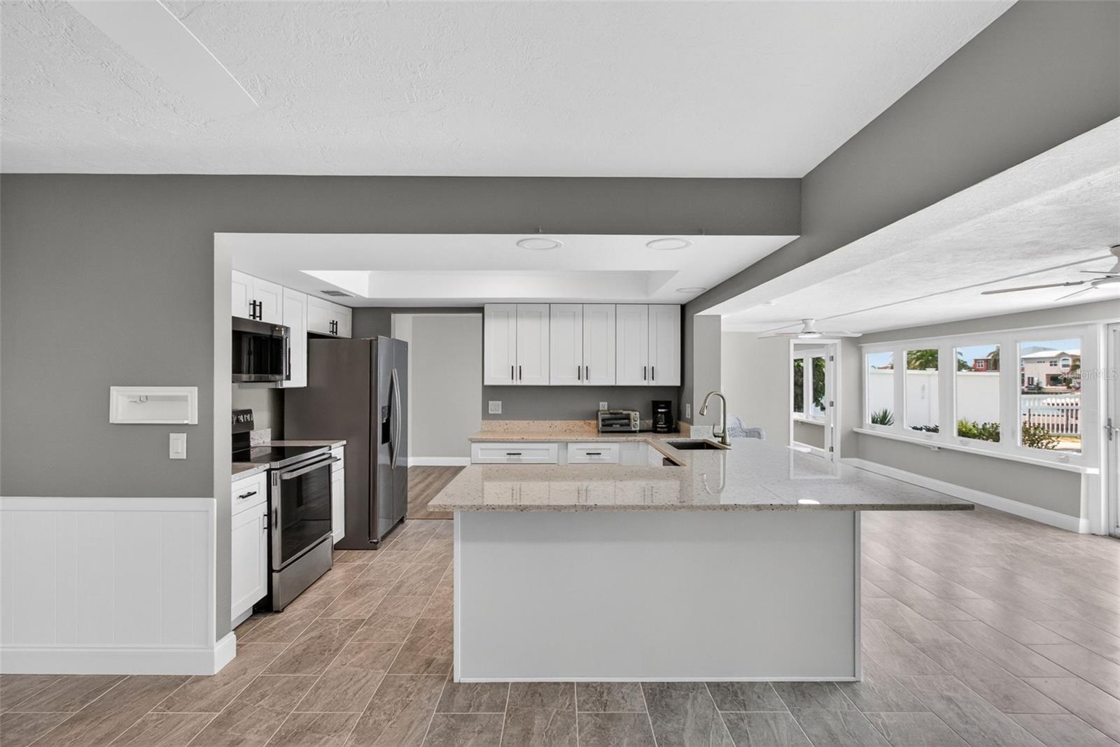 CAPRI ISLE - Residential Lease