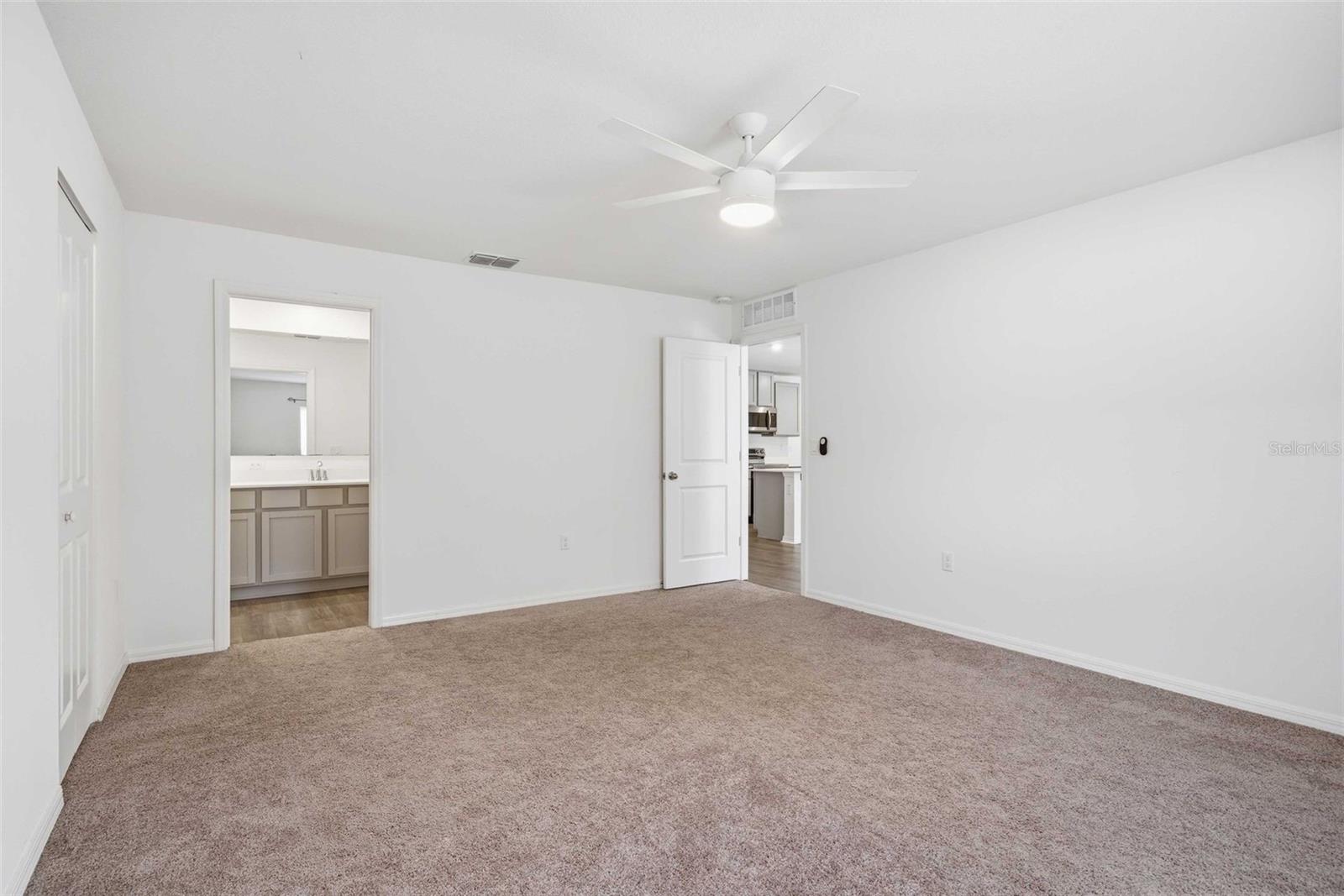 ROYAL HIGHLANDS - Residential