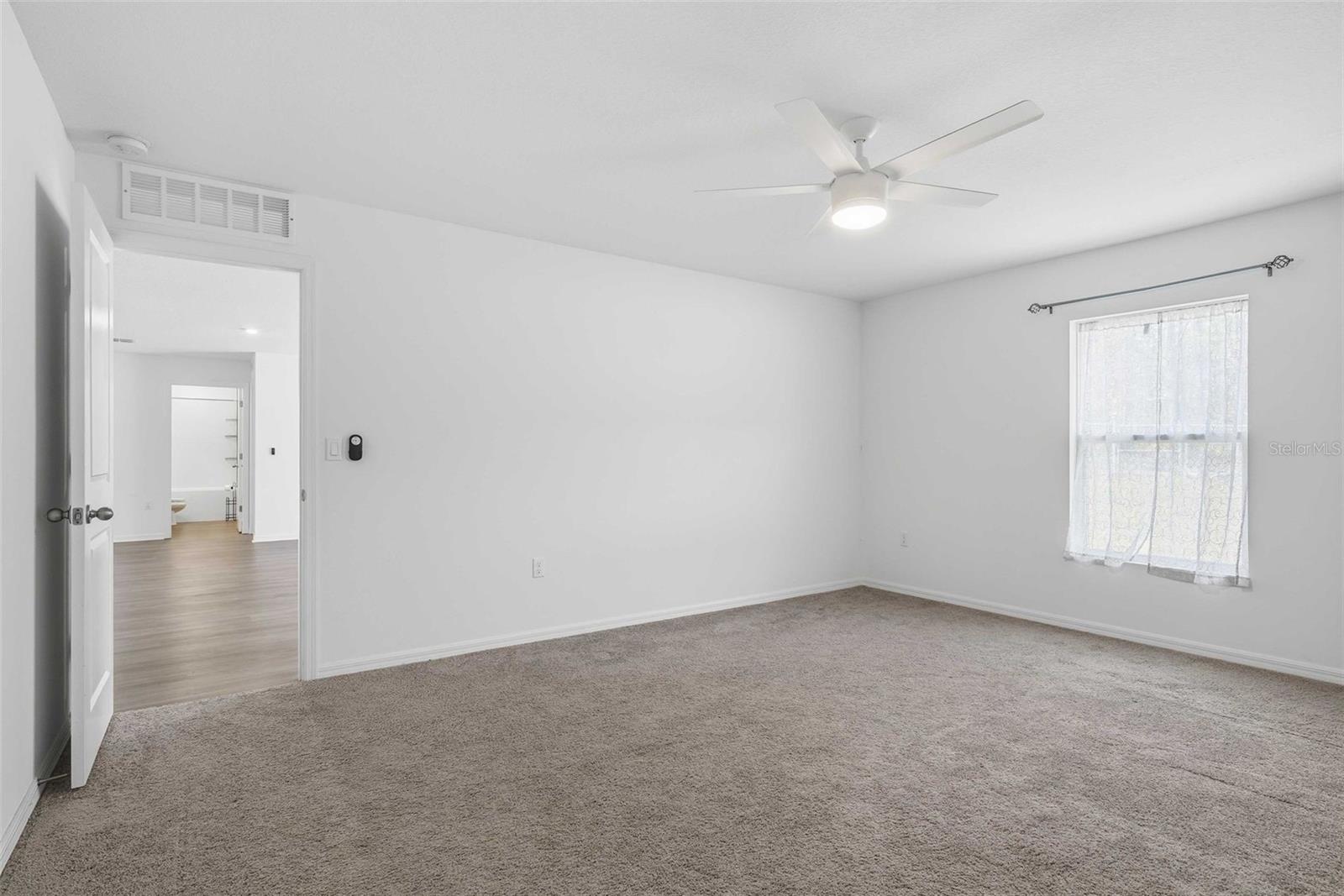 ROYAL HIGHLANDS - Residential