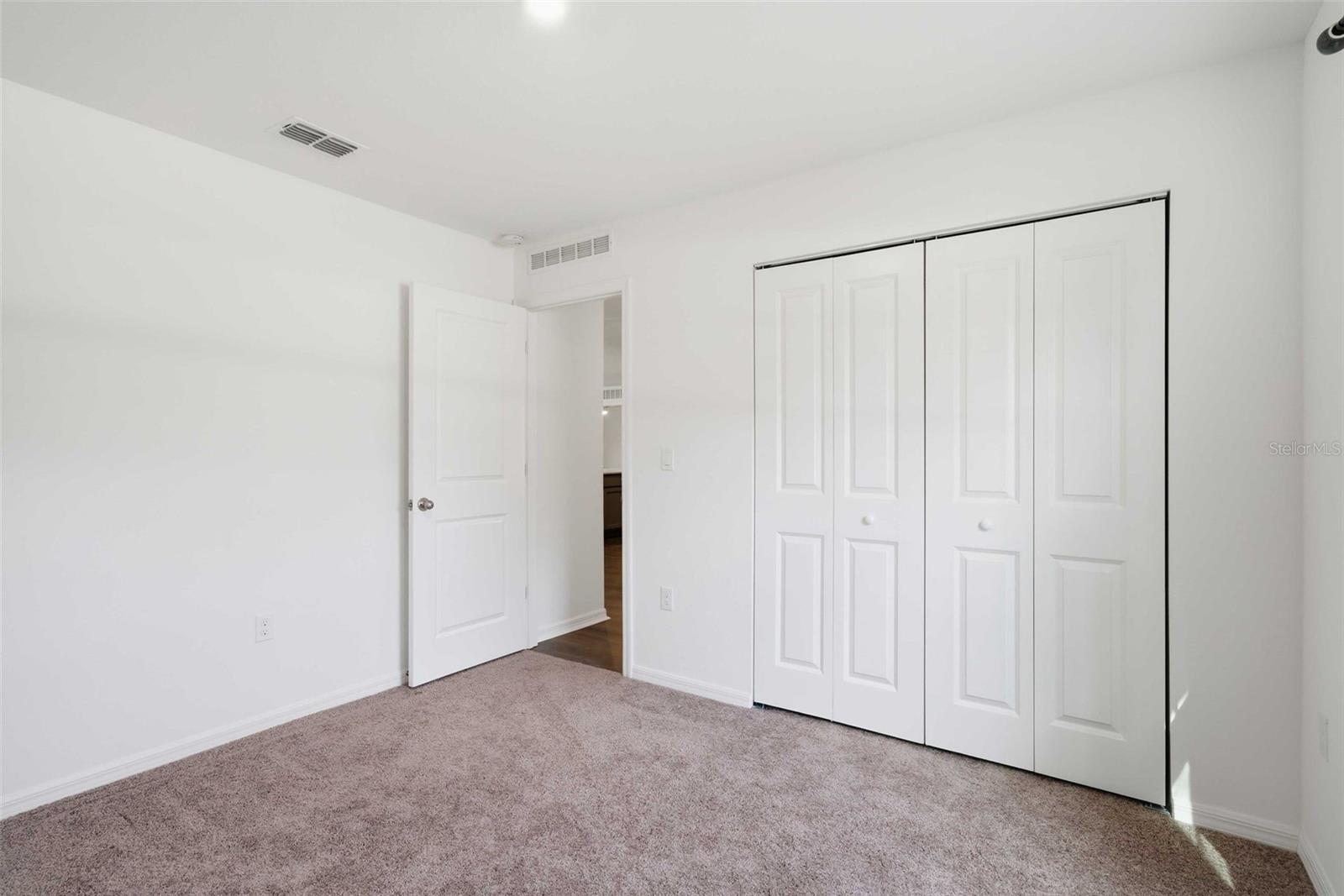 ROYAL HIGHLANDS - Residential