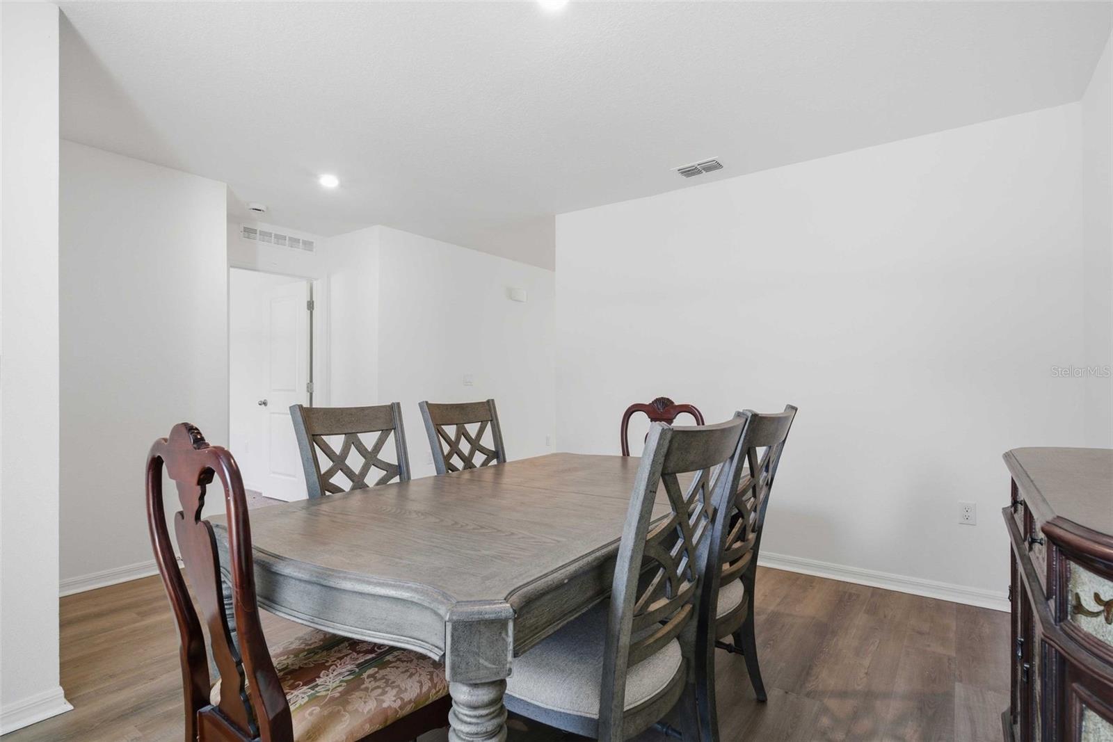 ROYAL HIGHLANDS - Residential