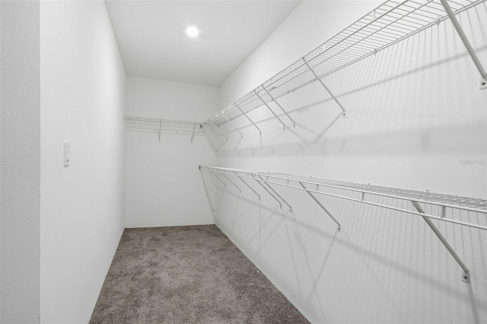 ROYAL HIGHLANDS - Residential